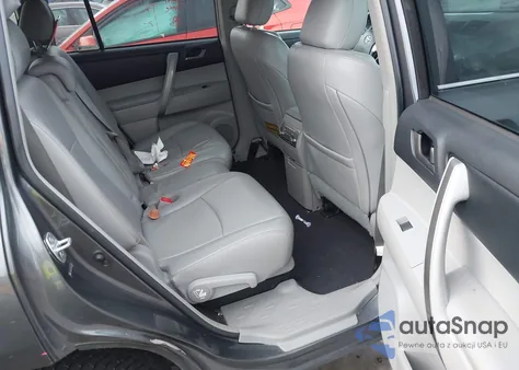 2011 Toyota Highlander Se V6 from USA, damaged, VIN 5TDBK3EH8BS060935